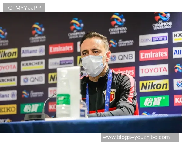 富恩拉夫与穆尔天主的精彩对决揭示足球战术的深层次博弈与魅力